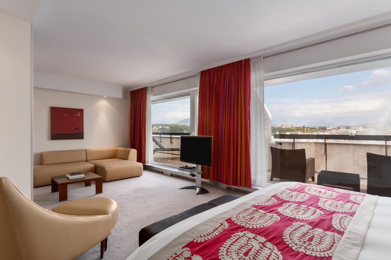 Grand Hotel Kempinski High Tatras Strbske Pleso Exterior photo A room at the hotel